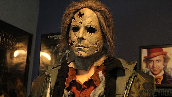 michael myers mask may2 01