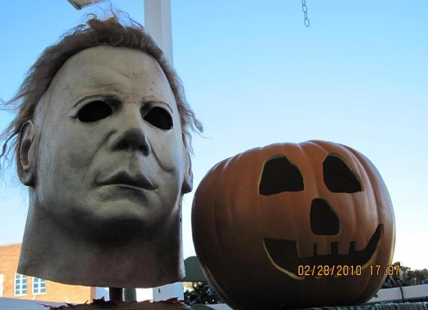 michael myers mask sept 2013 003