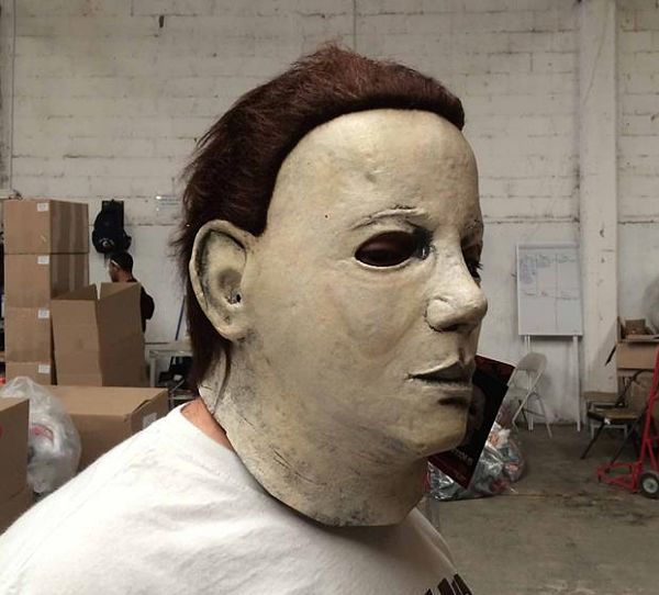michael myers mask new store 2014 02